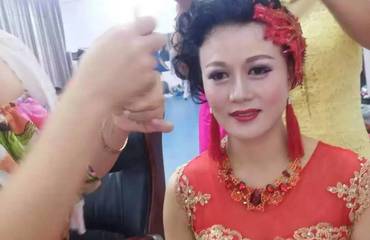 南昌专业新娘跟妆,舞台妆,团体妆