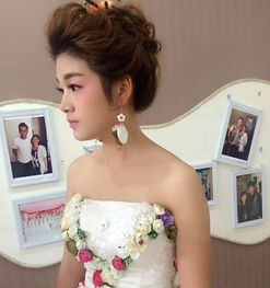 时尚新娘私人订制与团体妆跟妆服务